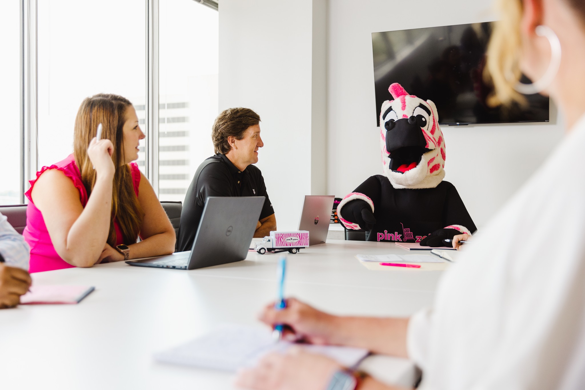 Pink Zebra Moving logo