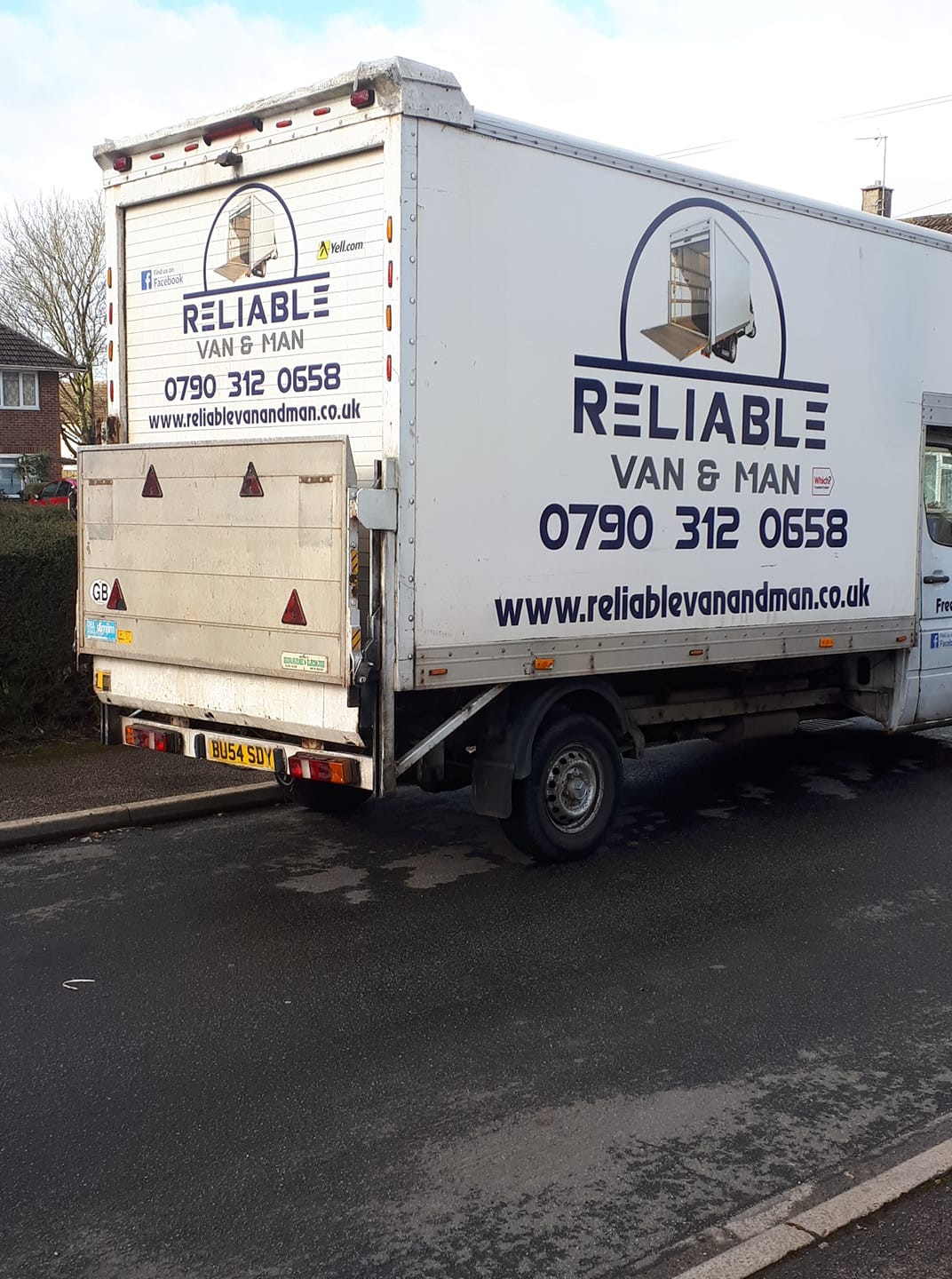 Reliable van and man logo