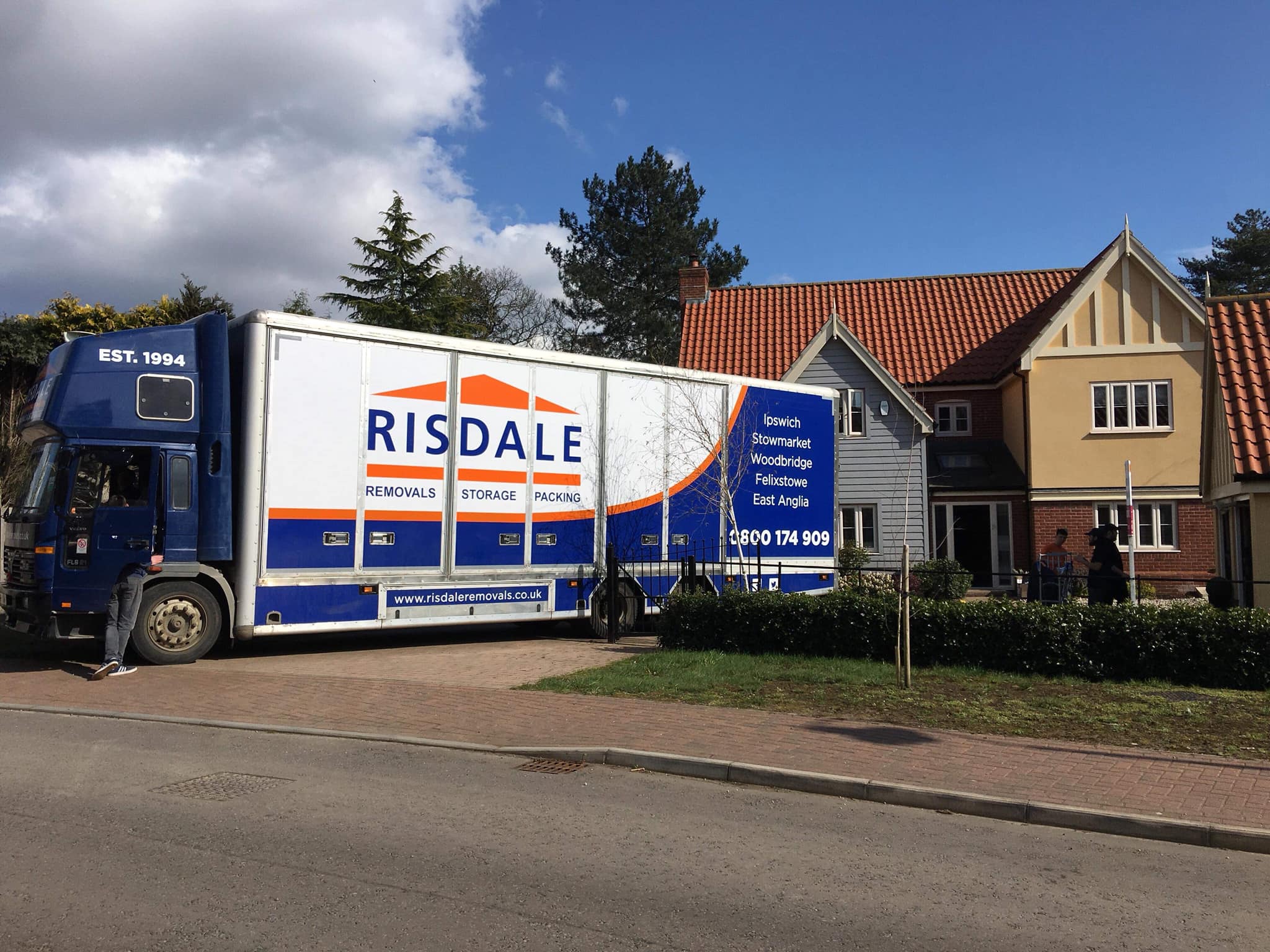 Risdale Removals Ltd logo