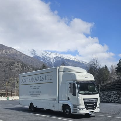 RJS Removals Ltd image 4