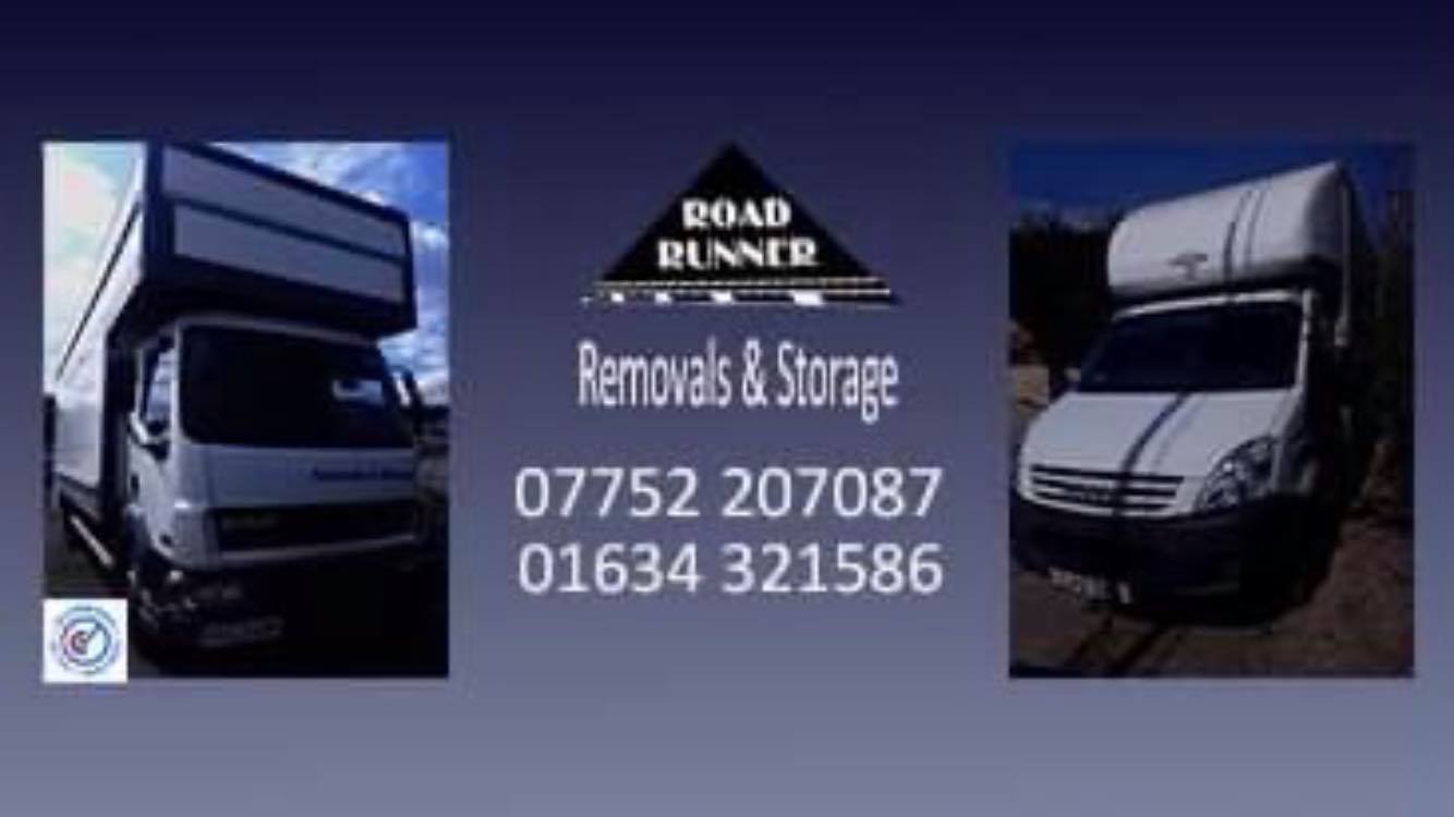 ROAD RUNNER REMOVALS logo