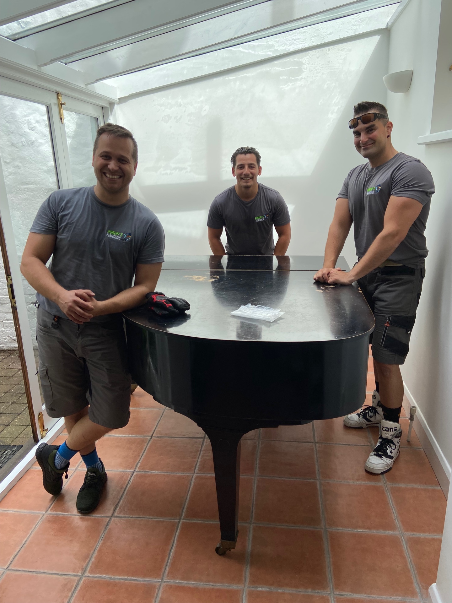 Robert's Removals & Storage image 4