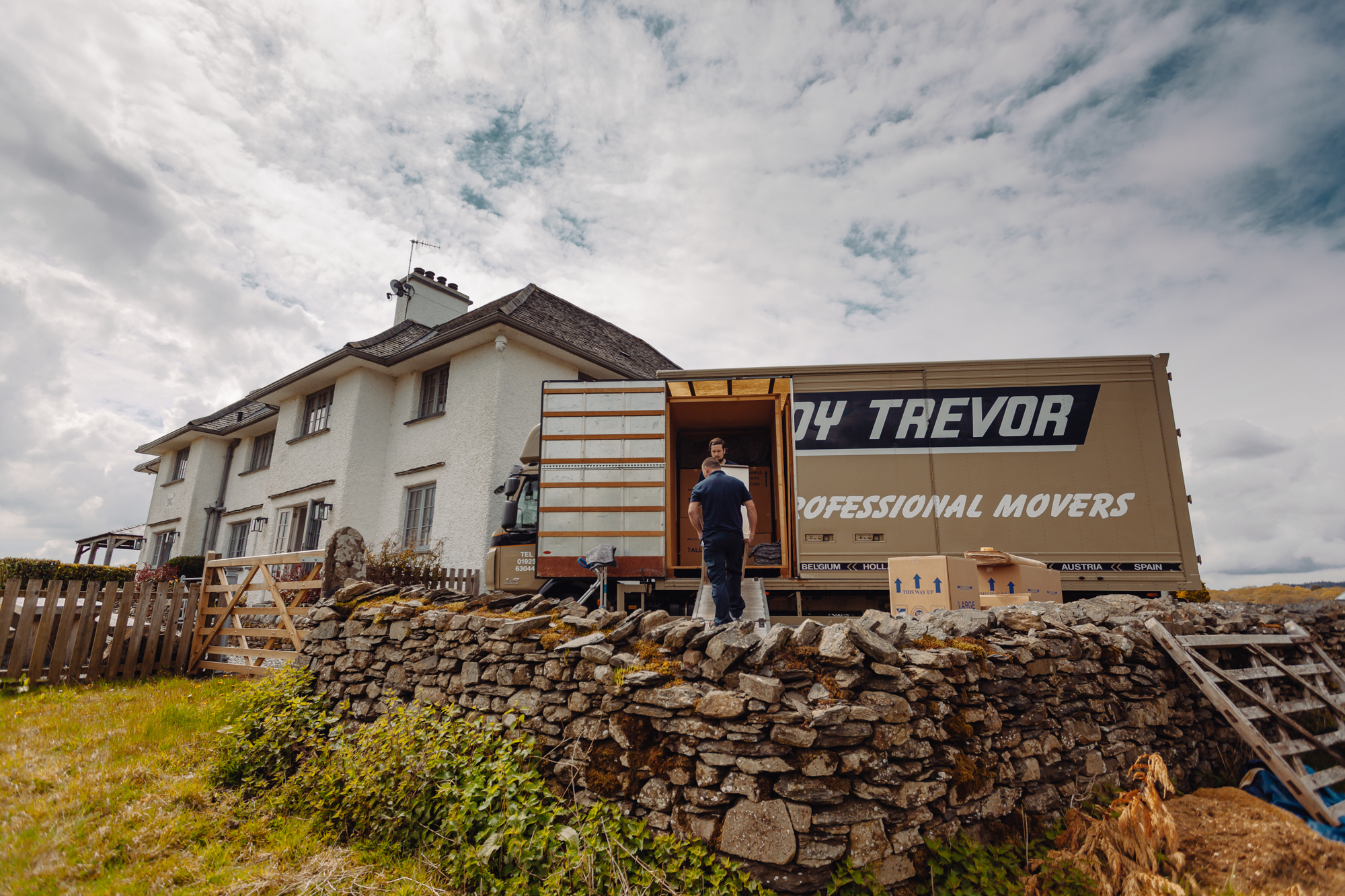 Roy Trevor Removals and Storage image 4