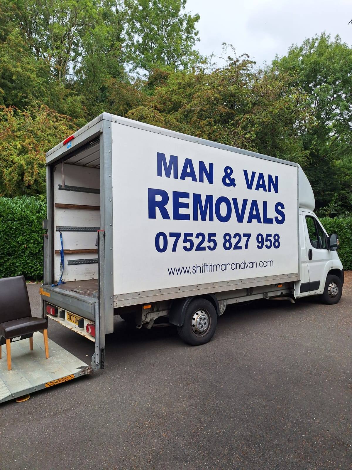 Shift It Man and Van Removals logo