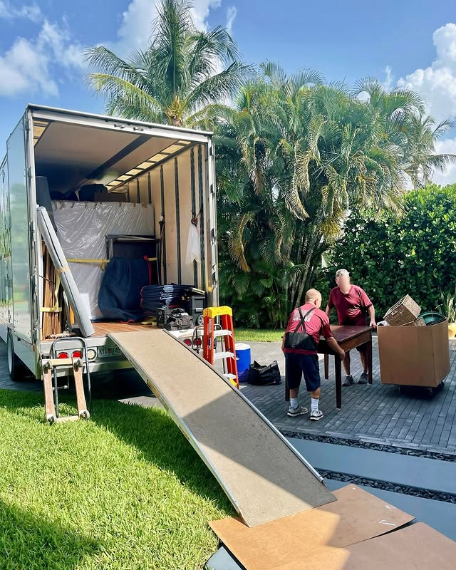 Smooth Movers Inc. image 3