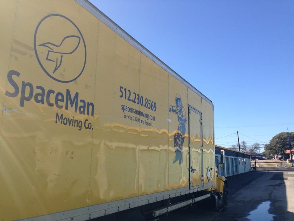 SpaceMan Moving logo