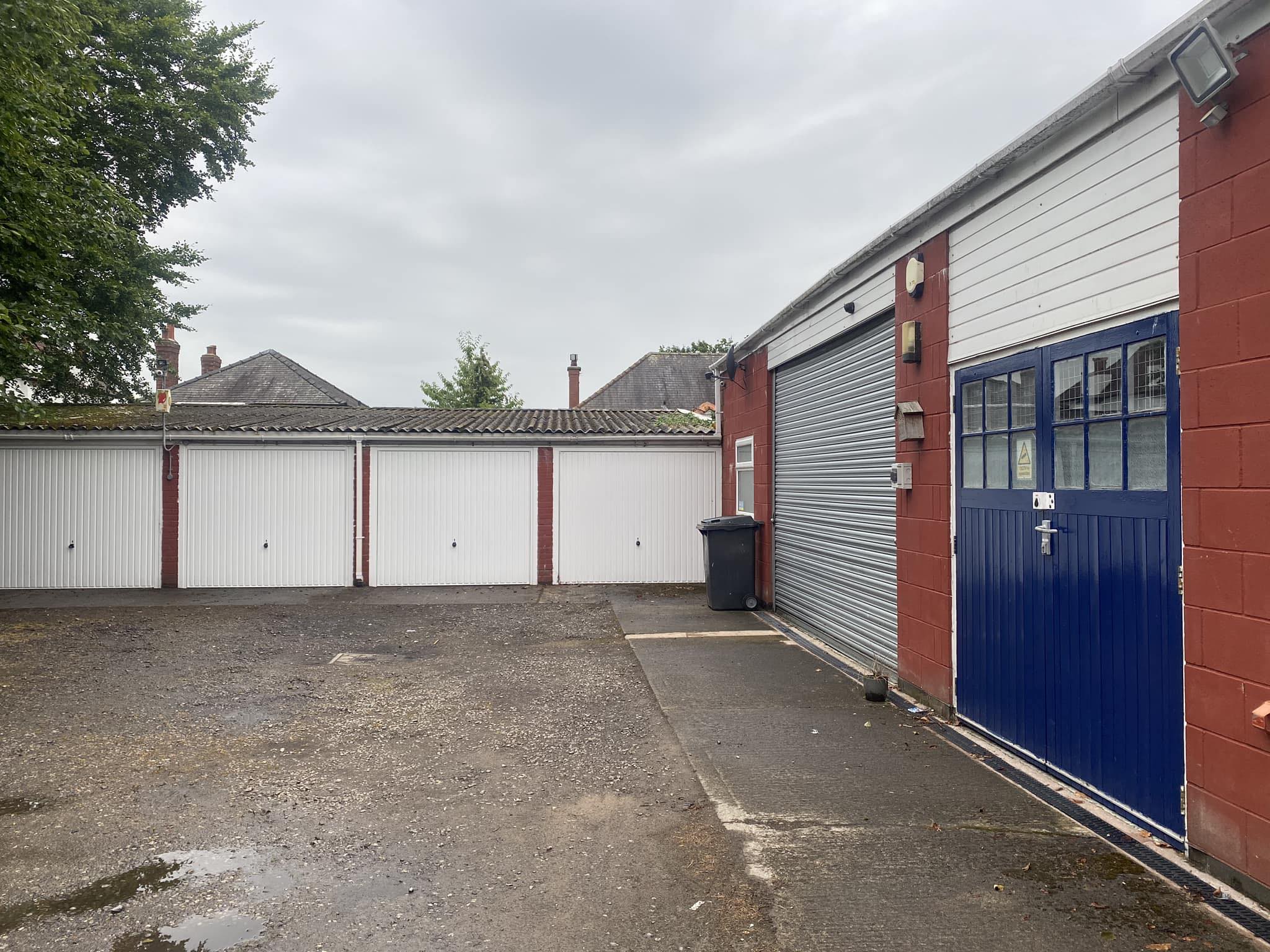 Storage Hippo Carlisle logo