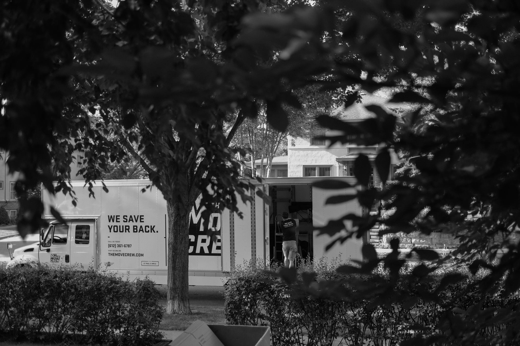 The Move Crew - Minneapolis Movers logo