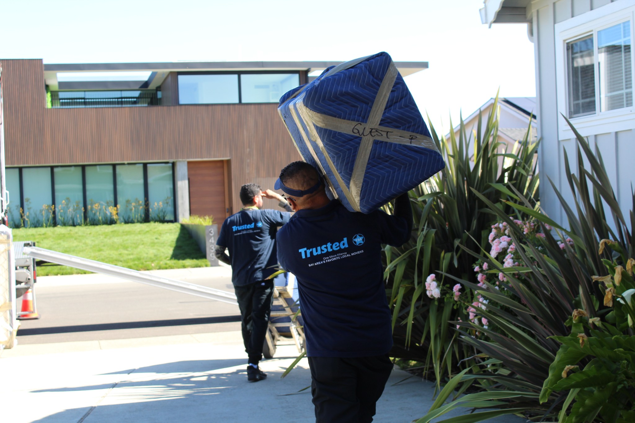 Trusted Movers image 3