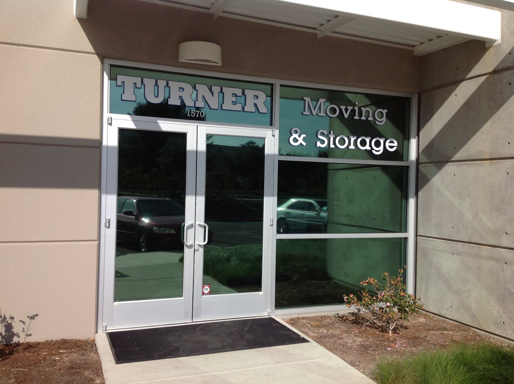Turner Moving & Storage logo