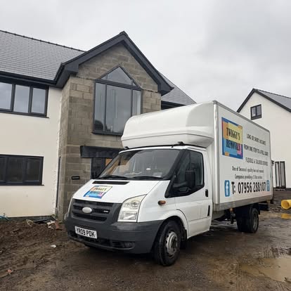 Twiggy's removals image 3