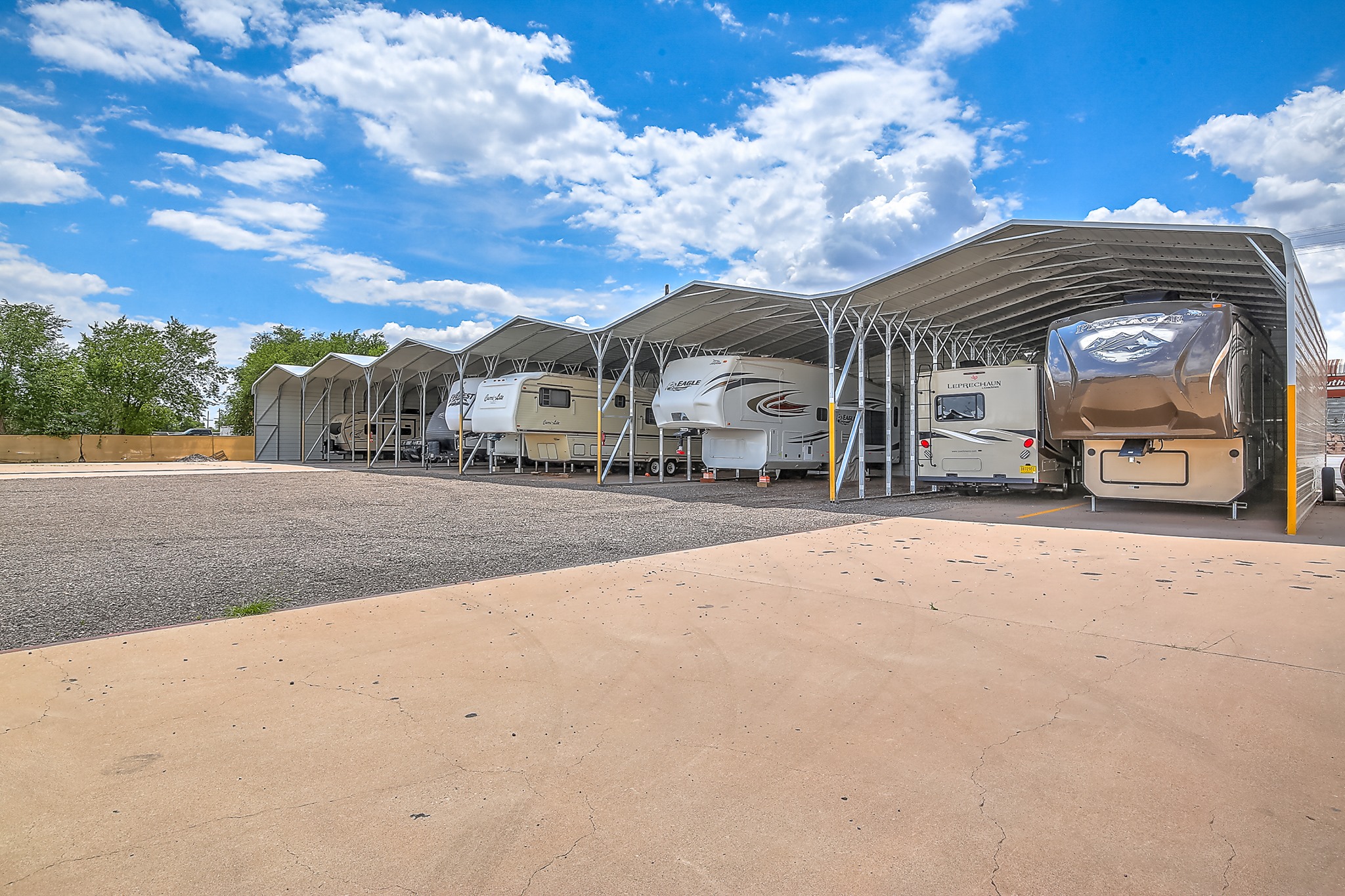 Xtreme Storage Albuquerque logo